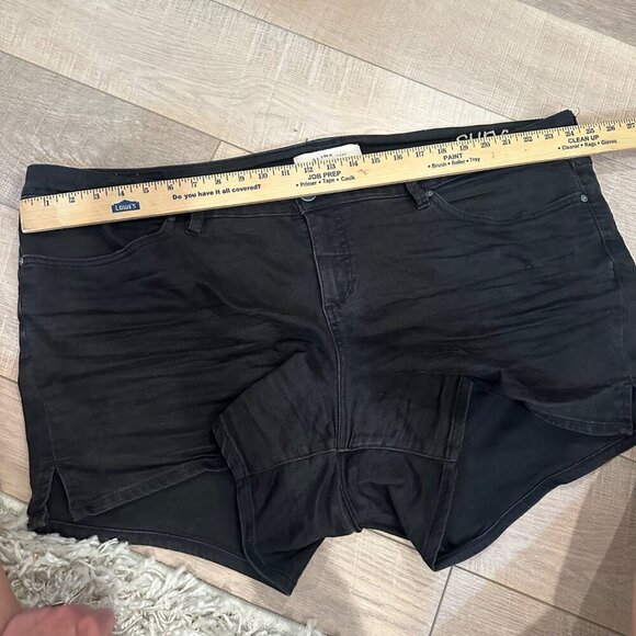 SLINK JEANS BLACK DENIM SHORTS CURVY SIZE 24 - Picture 8 of 9